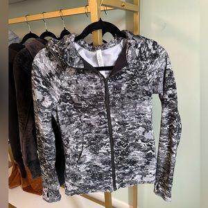 Lululemon scuba hoodie 4